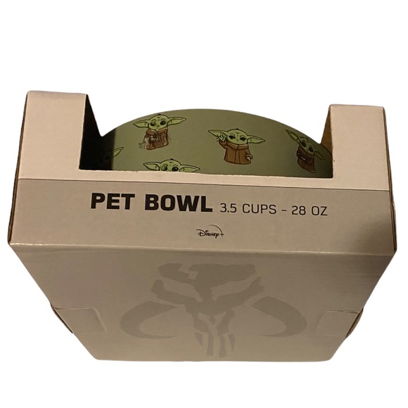STAR WARS THE MANDALORIAN PET BOWL 3.5 Cups-28 OZ. GREAT GIFT IDEA! Host Pic!!!! - Picture 2 of 4
